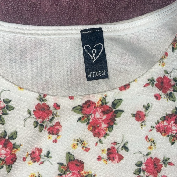 Floral Print Peplum Top - Picture 3 of 3